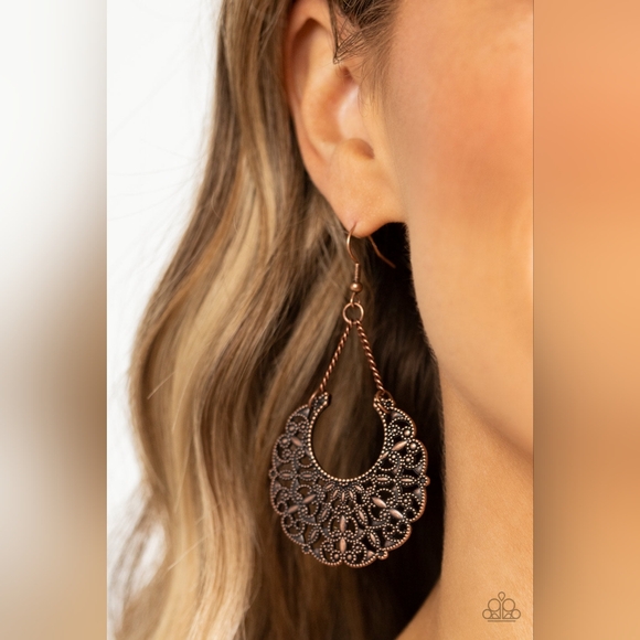 Country Cornucopia Earrings - Picture 1 of 2